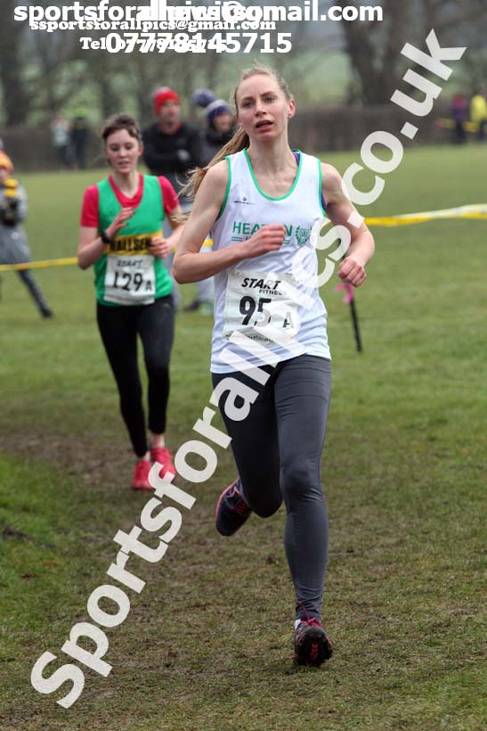 Senior and veteran womens 2018 Durham Cathedral Cross Country Relay. Photo:  David T. Hewitson/Sports for All Pics